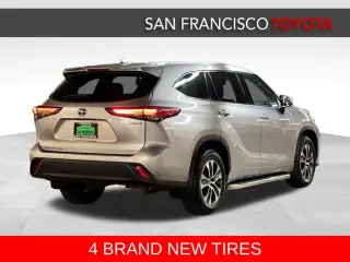2022 Toyota Highlander Hybrid XLE