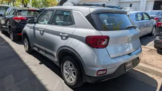 2022 Hyundai Venue SE