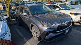 2021 Toyota Highlander Hybrid XLE