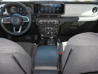 2025 Jeep Wrangler Sahara 4 Door 4x4