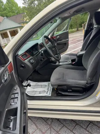 2010 Chevrolet Impala LS