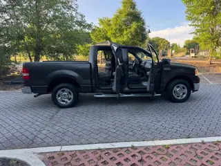2006 Ford F-150 XLT