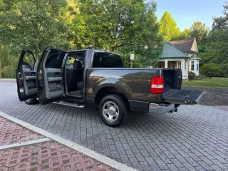 2006 Ford F-150 XLT