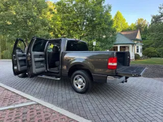 2006 Ford F-150 XLT