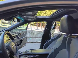 2022 Toyota Avalon Hybrid XSE Nightshade