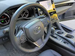 2022 Toyota Avalon Hybrid XSE Nightshade