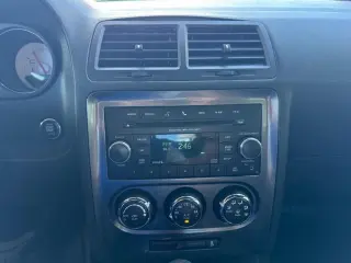 2013 Dodge Challenger SXT