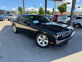 2013 Dodge Challenger SXT