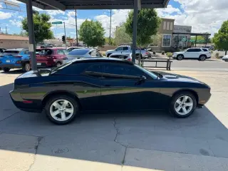 2013 Dodge Challenger SXT