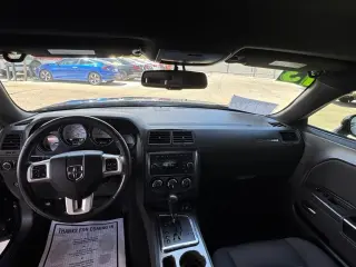 2013 Dodge Challenger SXT