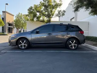 2019 Subaru Impreza 2.0i Premium CVT 5-Door