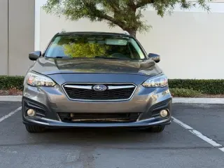 2019 Subaru Impreza 2.0i Premium CVT 5-Door