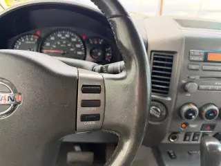 2004 Nissan Titan LE King Cab 4WD