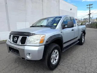 2004 Nissan Titan LE King Cab 4WD