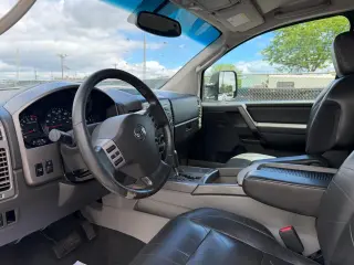 2004 Nissan Titan LE King Cab 4WD