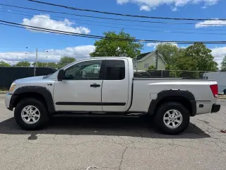 2004 Nissan Titan LE King Cab 4WD