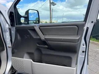 2004 Nissan Titan LE King Cab 4WD