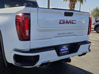 GMC Sierra 1500 2020 4x4 AT4 4dr Crew Cab 5.8 ft. SB