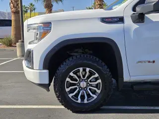 GMC Sierra 1500 2020 4x4 AT4 4dr Crew Cab 5.8 ft. SB