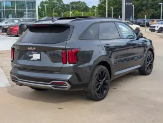 Kia Sorento 2023 SX 4dr SUV