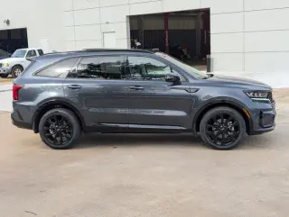 Kia Sorento 2023 SX 4dr SUV