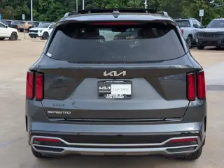 Kia Sorento 2023 SX 4dr SUV