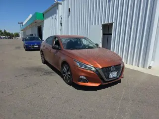 Nissan Altima 2019 2.5 SR 4dr Sedan