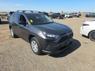 Toyota RAV4 2019 LE 4dr SUV
