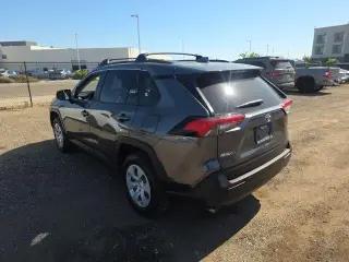 Toyota RAV4 2019 LE 4dr SUV