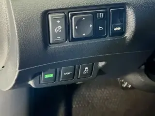 Nissan Sentra 2017 S 4dr Sedan 6M