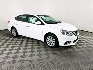 Nissan Sentra 2017 S 4dr Sedan 6M