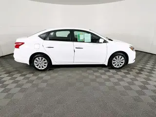 Nissan Sentra 2017 S 4dr Sedan 6M
