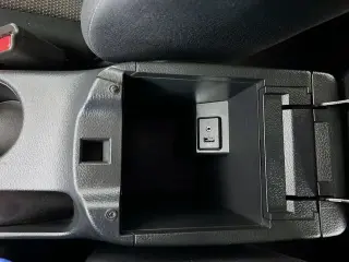 Nissan Sentra 2017 S 4dr Sedan 6M