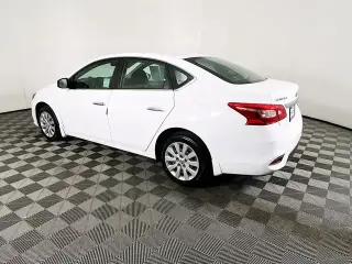 Nissan Sentra 2017 S 4dr Sedan 6M
