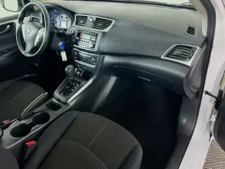 Nissan Sentra 2017 S 4dr Sedan 6M