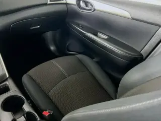 Nissan Sentra 2017 S 4dr Sedan 6M