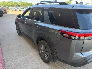 Nissan Pathfinder 2025 SV 4dr SUV