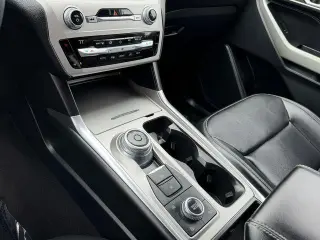Ford Explorer 2021 AWD XLT 4dr SUV
