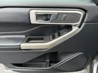 Ford Explorer 2021 AWD XLT 4dr SUV