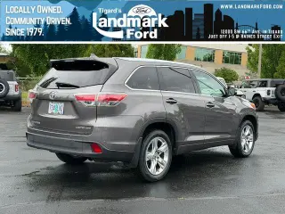 Toyota Highlander 2016 AWD Limited 4dr SUV