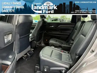 Toyota Highlander 2016 AWD Limited 4dr SUV