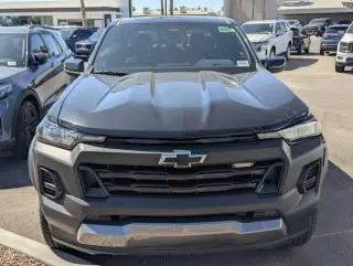 Chevrolet Colorado 2024 4x4 Trail Boss 4dr Crew Cab 5 ft. SB