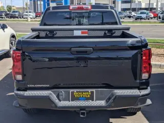 Chevrolet Colorado 2024 4x4 Trail Boss 4dr Crew Cab 5 ft. SB