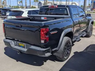 Chevrolet Colorado 2024 4x4 Trail Boss 4dr Crew Cab 5 ft. SB