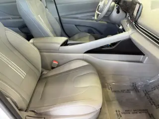 Hyundai ELANTRA 2023 SEL 4dr Sedan