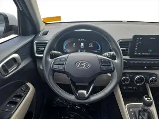 Hyundai VENUE 2025 Limited 4dr Crossover