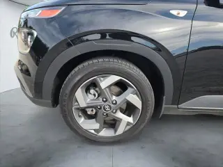 Hyundai VENUE 2024 SEL 4dr Crossover