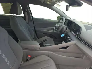 Hyundai ELANTRA 2025 SE 4dr Sedan