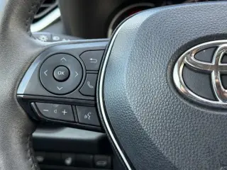 Toyota RAV4 2023 XLE 4dr SUV
