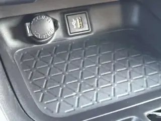 Toyota RAV4 2023 XLE Premium 4dr SUV